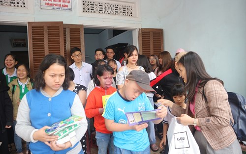 Hoạt động thiện nguyện tại Trung tâm bảo trợ trẻ em khuyết tật Đà Nẵng