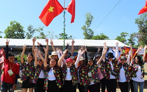Hội trại truyền thống "Sinh viên Đông Á - khơi nguồn sáng tạo"