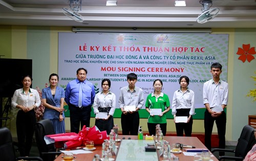 Sinh Viên Nông Nghiệp Và Công Nghệ Thực Phẩm Vinh Dự Nhận Học Bổng Khuyến Học Từ Công Ty CP Rexil Asia
